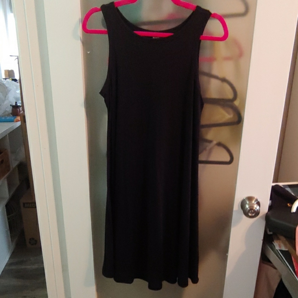 Old Navy Black sleeveless swing dress